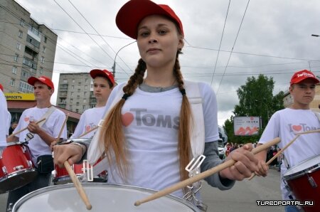 VIII карнавал прошел в Томске