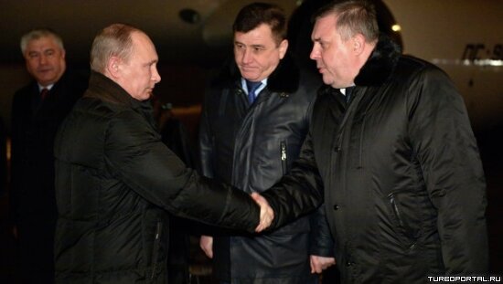 Путин прибыл в Волгоград, где проведет совещание по борьбе с террором